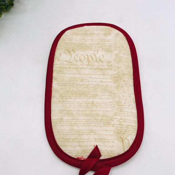 4 Piece Baking Set: 2 Finger Hotpads and 2 Square Potholders, Patriotic Stars - Picture 4 of 8